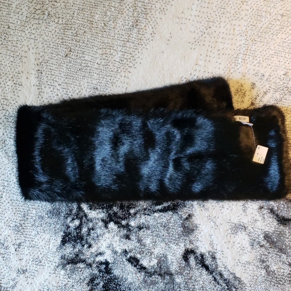 Black Faux Fur Scarf